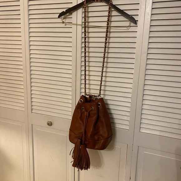 Rebecca Minkoff chain crossbody bucket bag - Picture 5 of 13